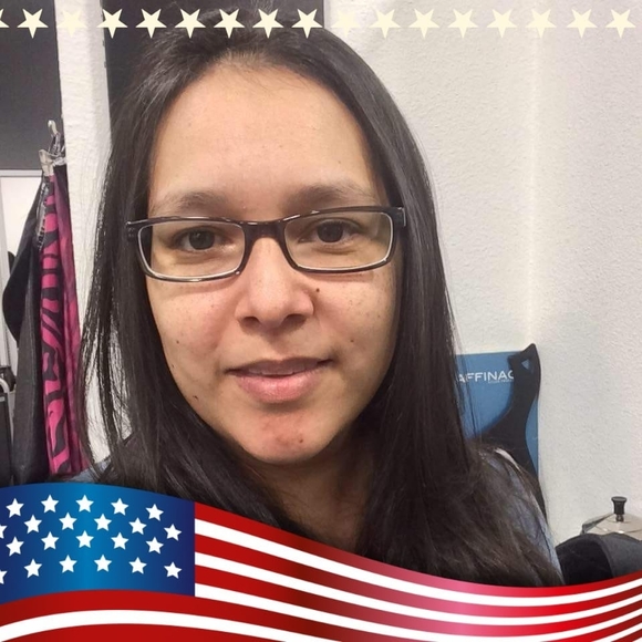 Meet your Posher, Ruth - Picture 1 of 1